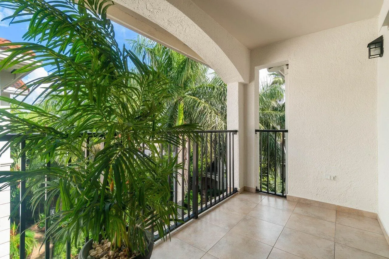 2414 Tuscany Way