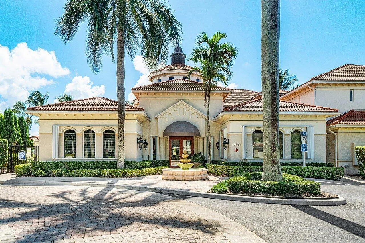 2414 Tuscany Way