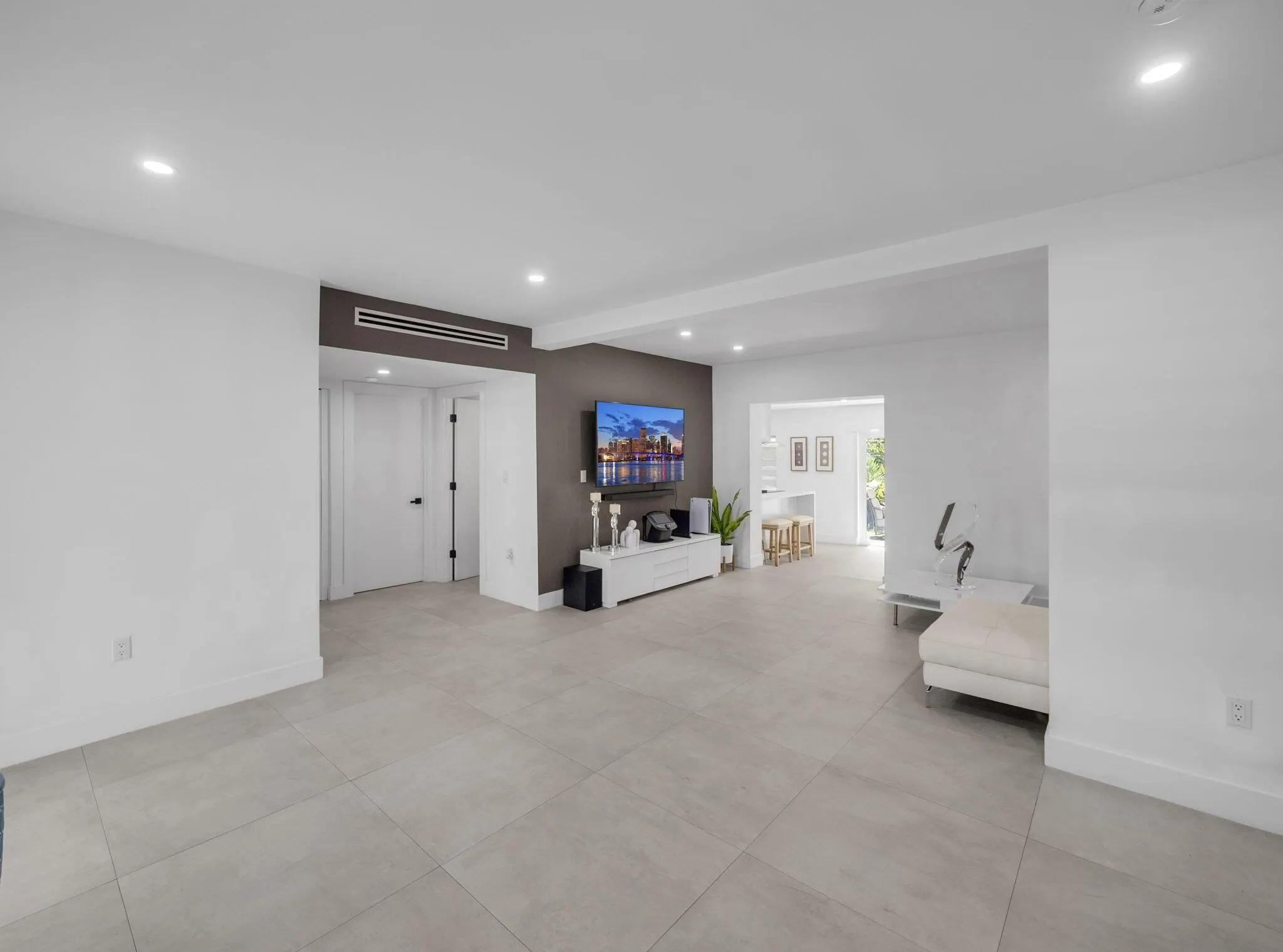 520 NE 135th Street