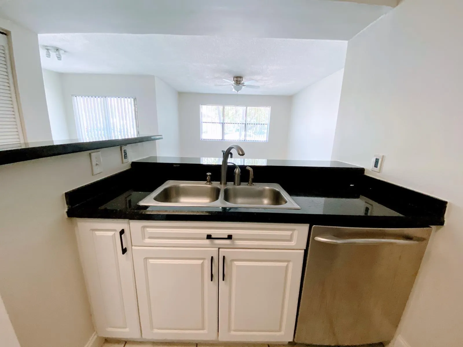 530 S Park Road, #16-11