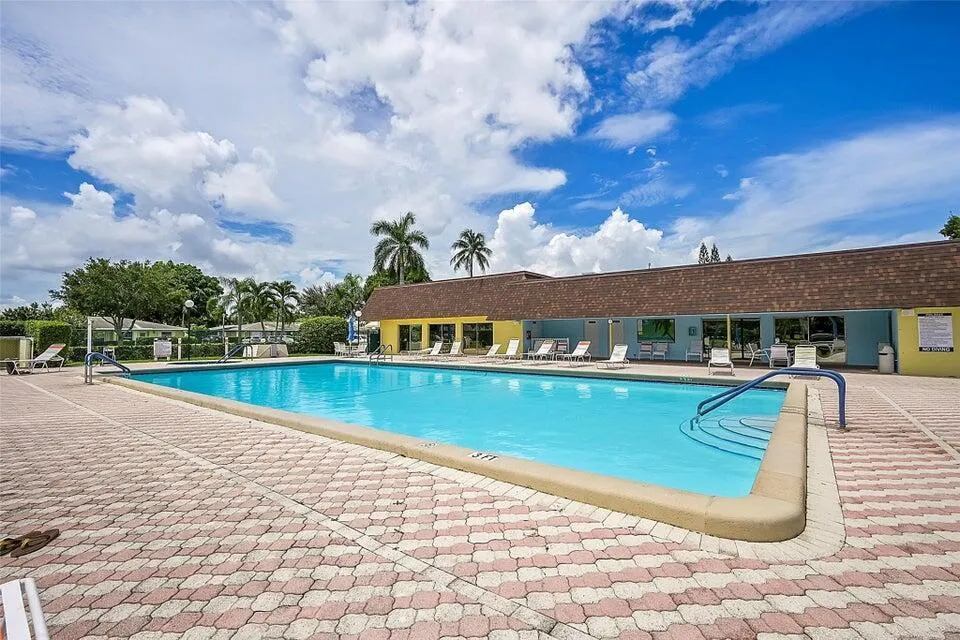 1051 Orange Terrace, #101