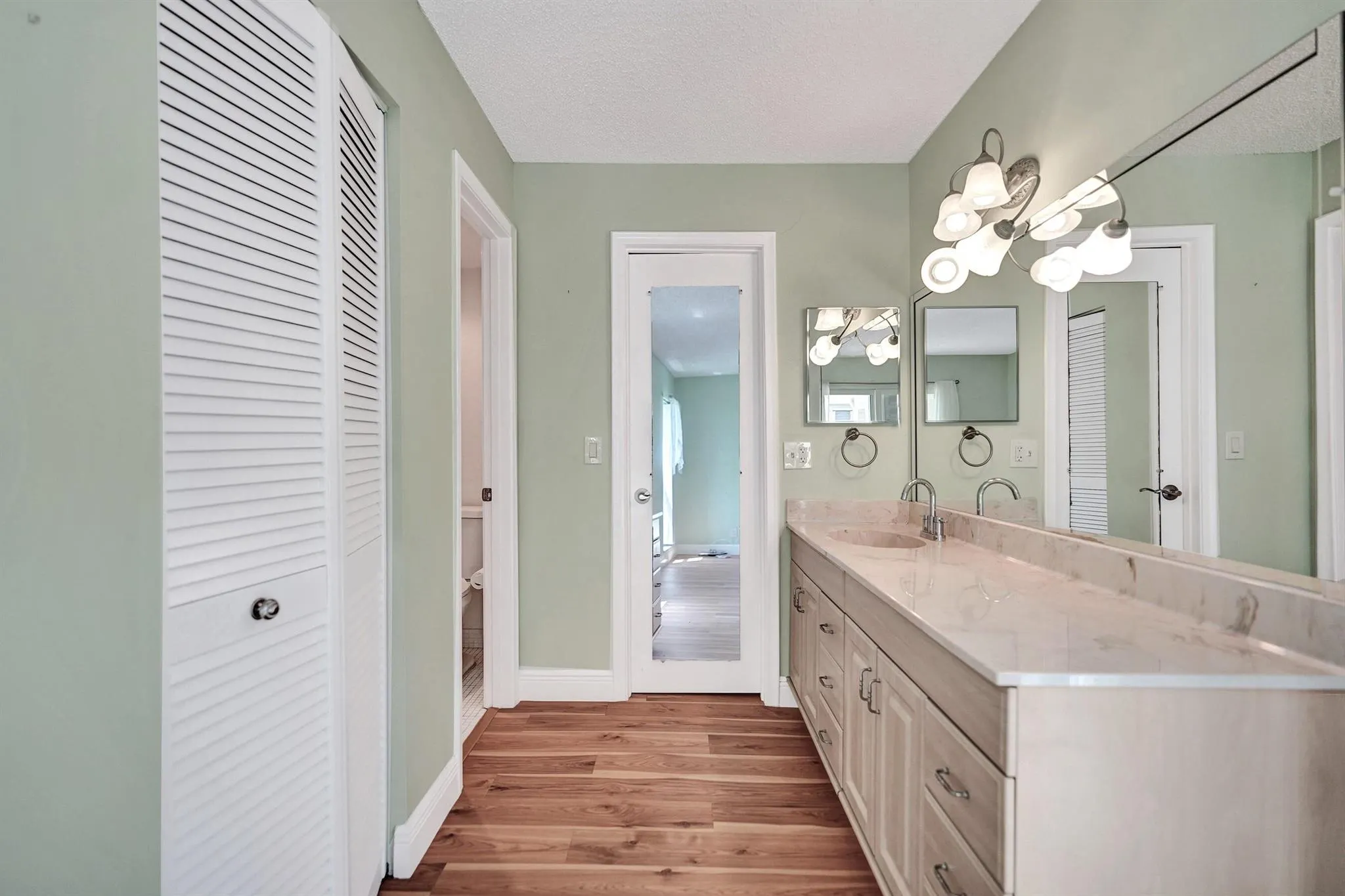 1051 Orange Terrace, #101