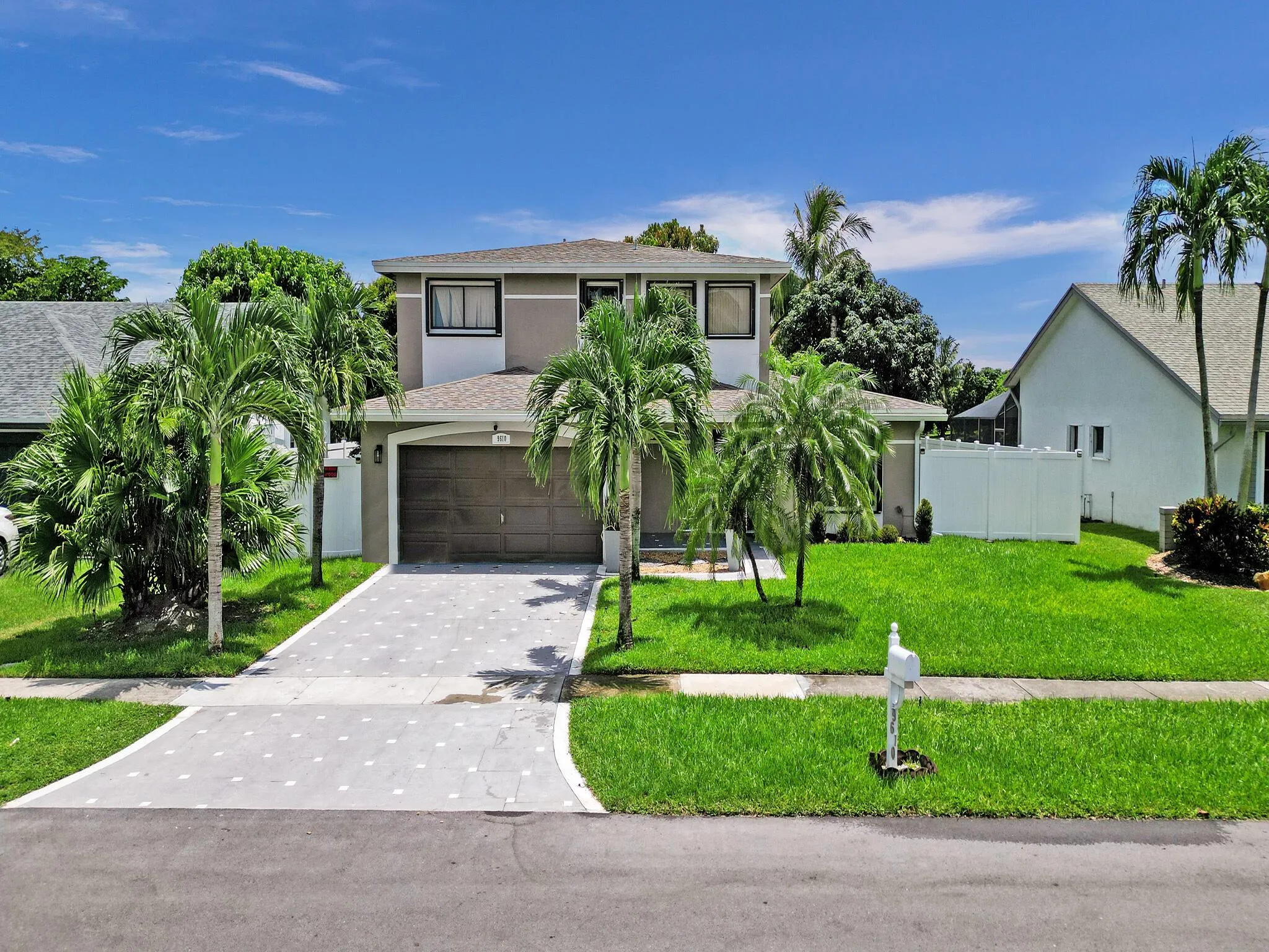 9610 Dunhill Dr