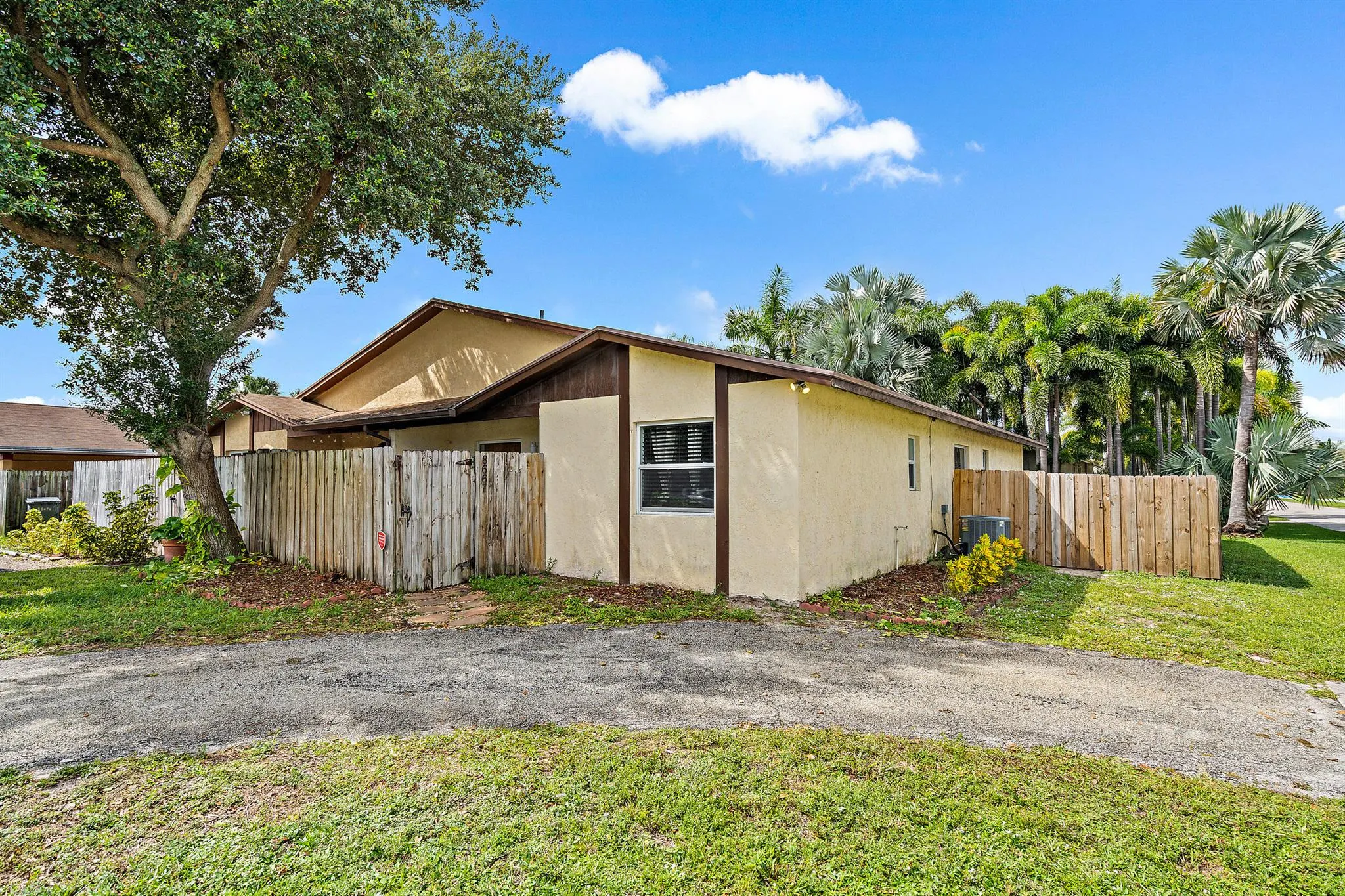 8667 SE Uranus Terrace SE