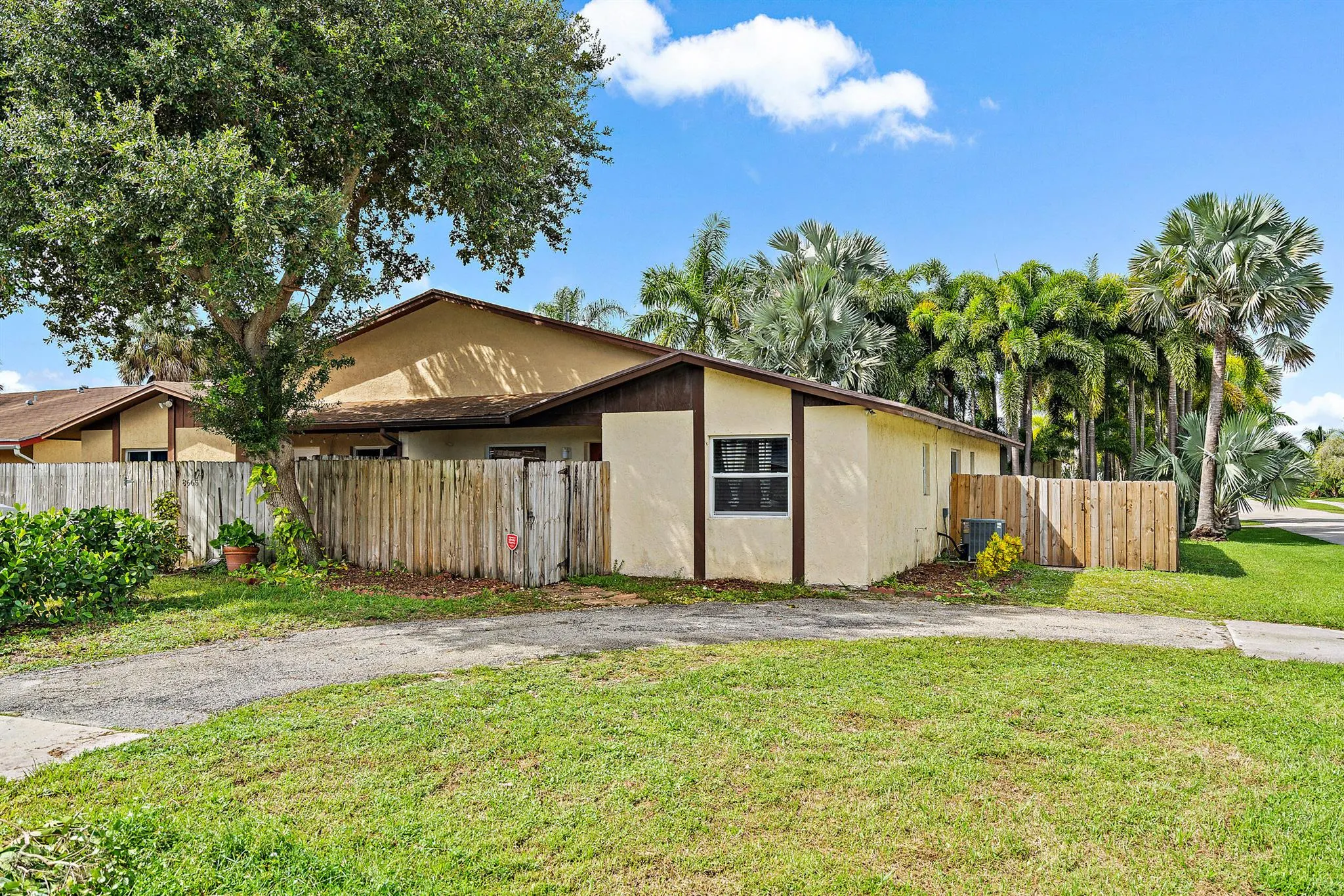 8667 SE Uranus Terrace SE