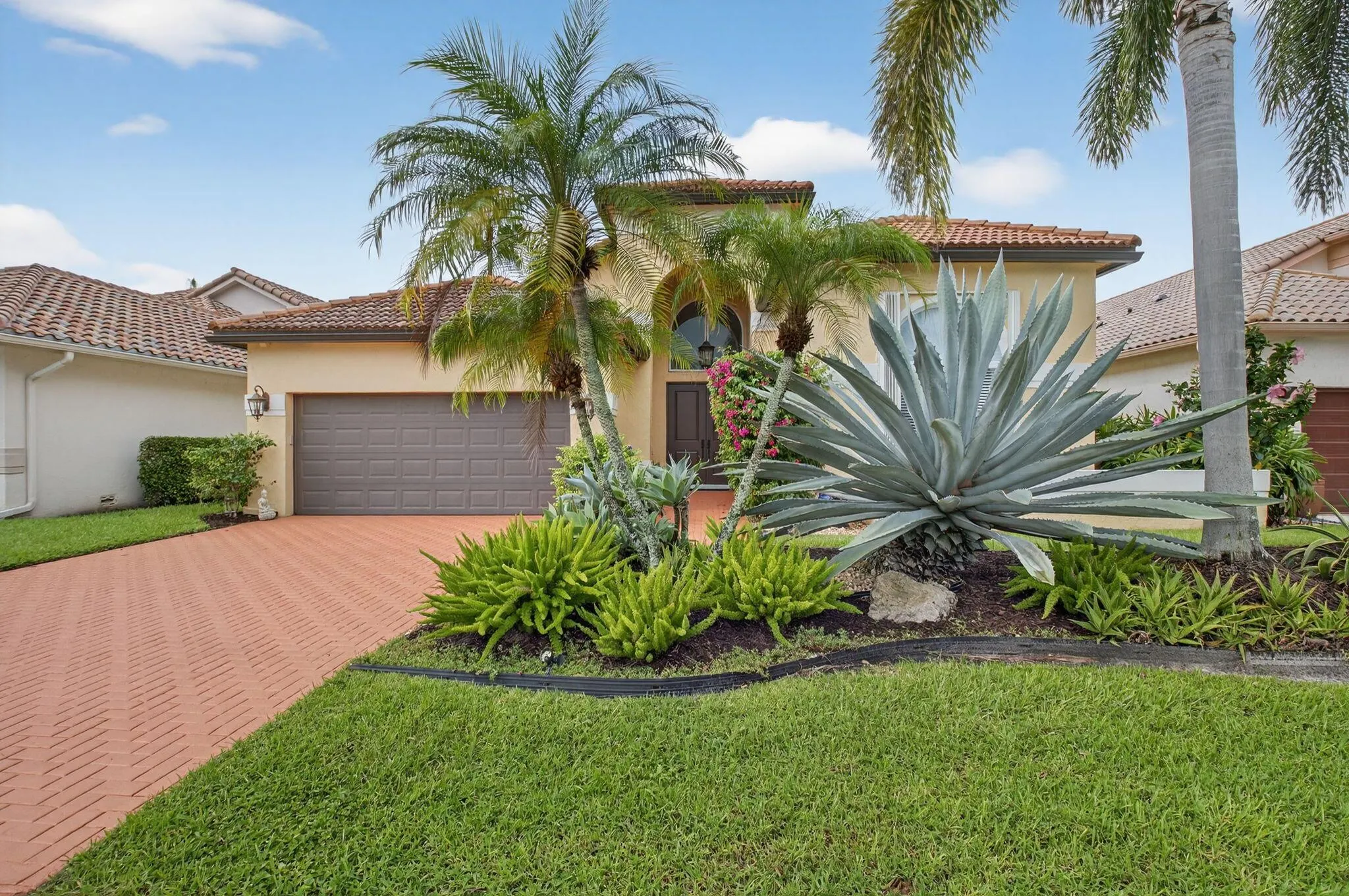 11905 Mont Lake Drive