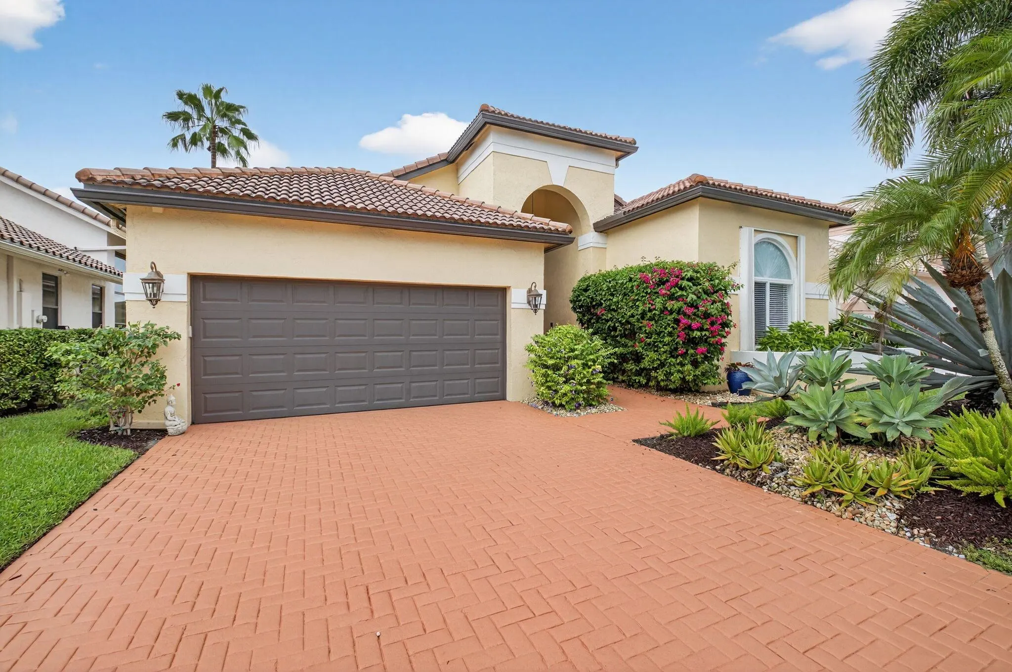 11905 Mont Lake Drive
