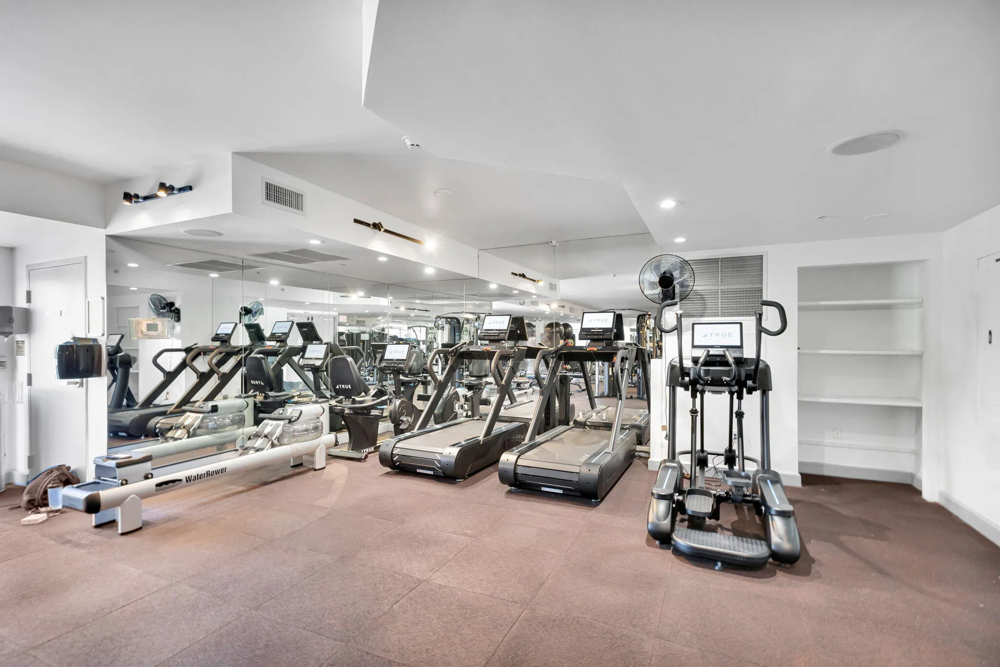 1551 N Flagler 1217 Drive, #1217