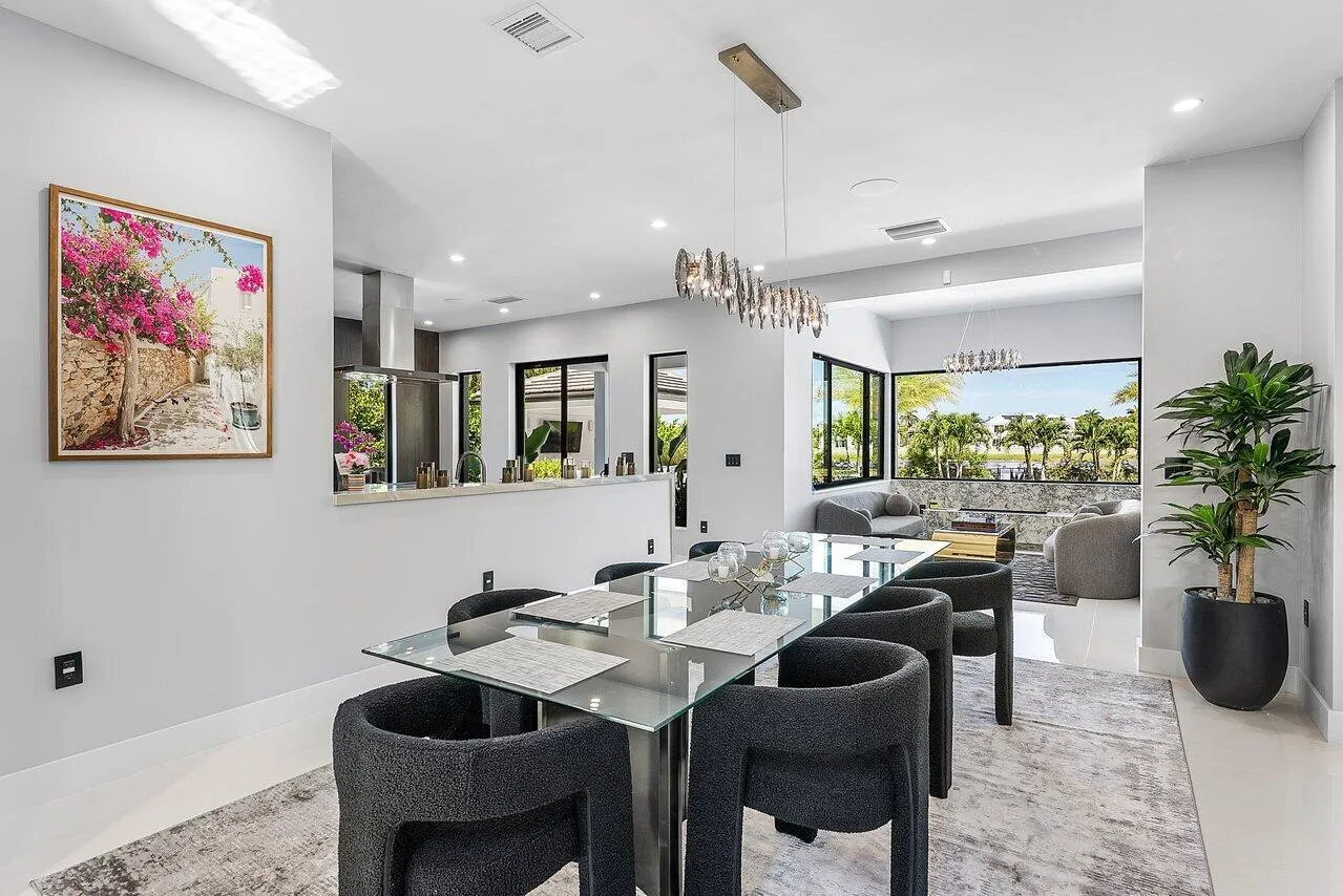 8387 Sawpine Road