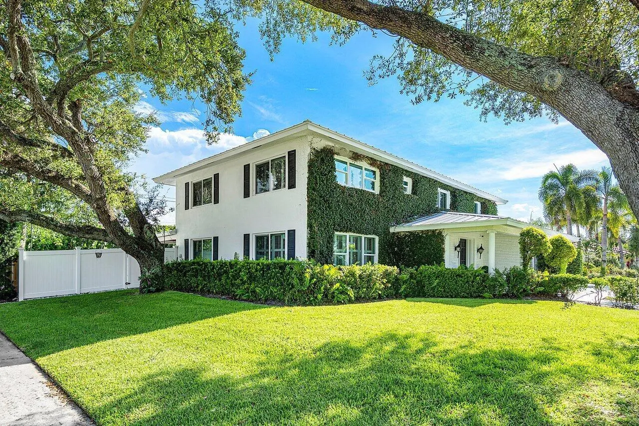 900 SW 16th Street