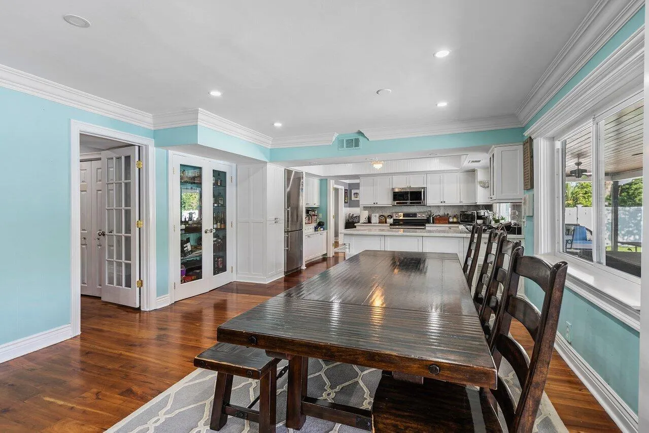 900 SW 16th Street