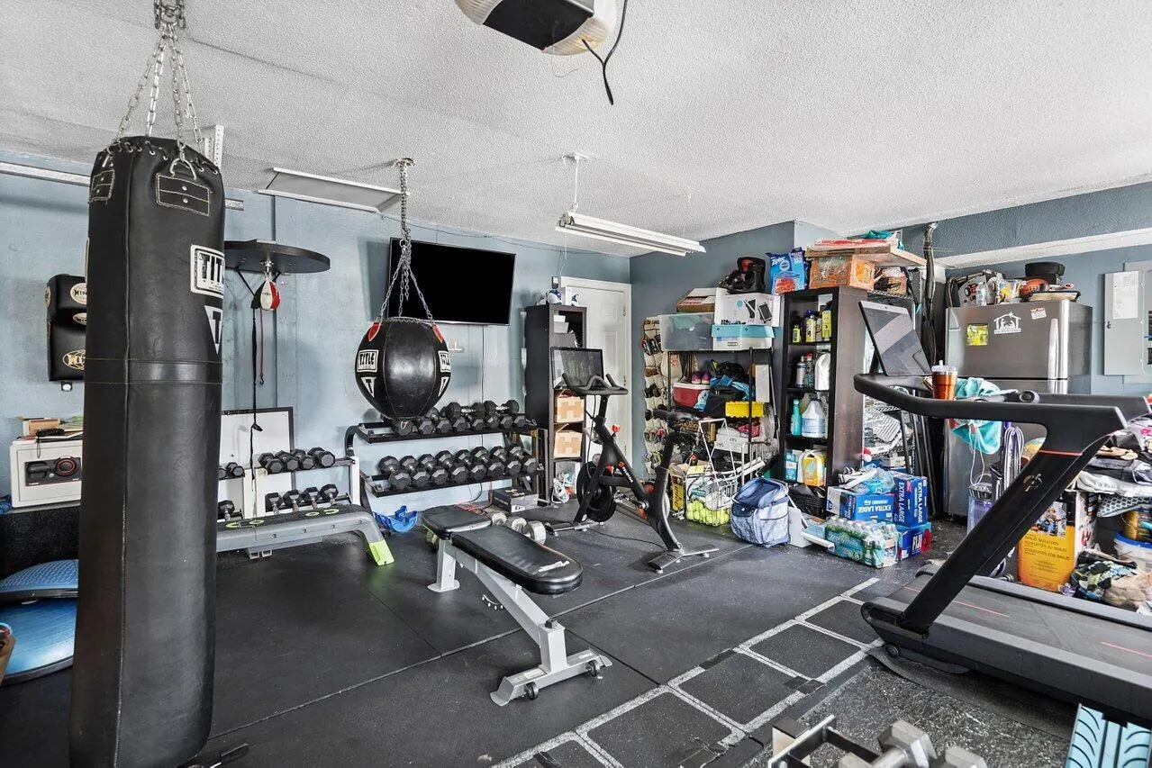 900 SW 16th Street