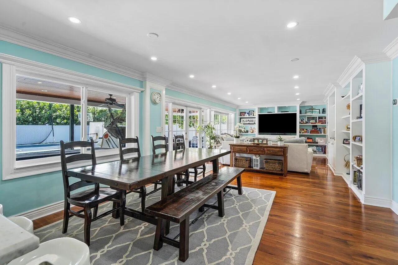 900 SW 16th Street