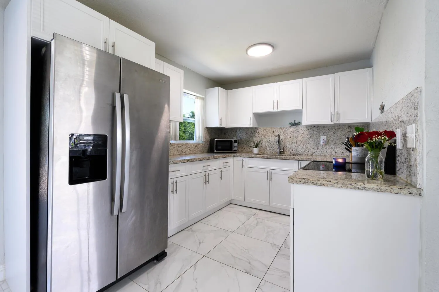 310 W 16th Way