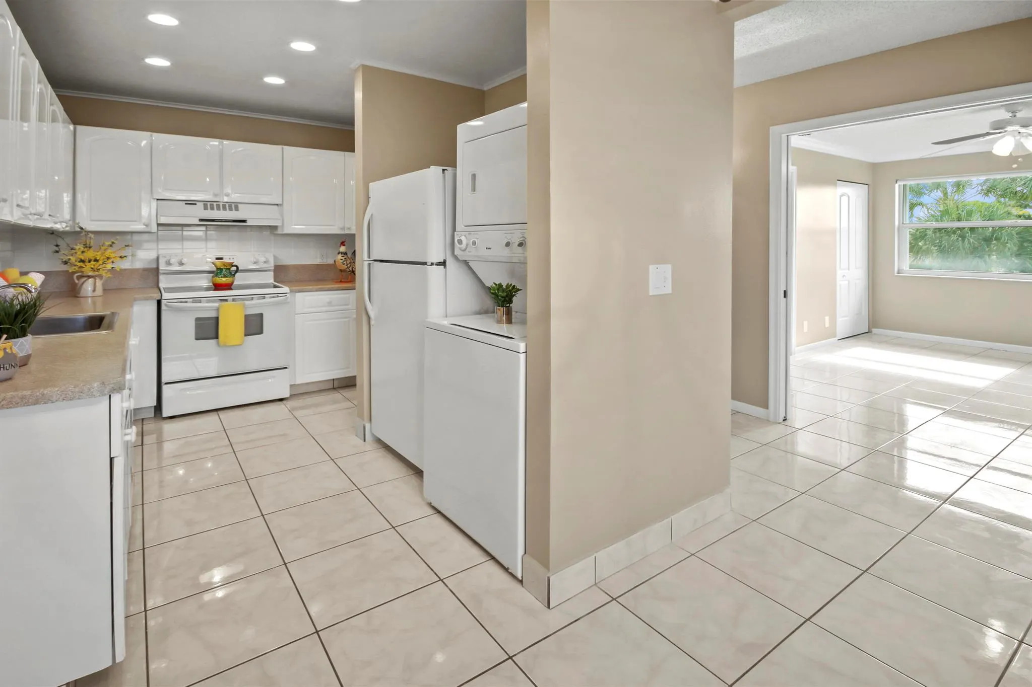 1421 NW 20th 204 Avenue, #204