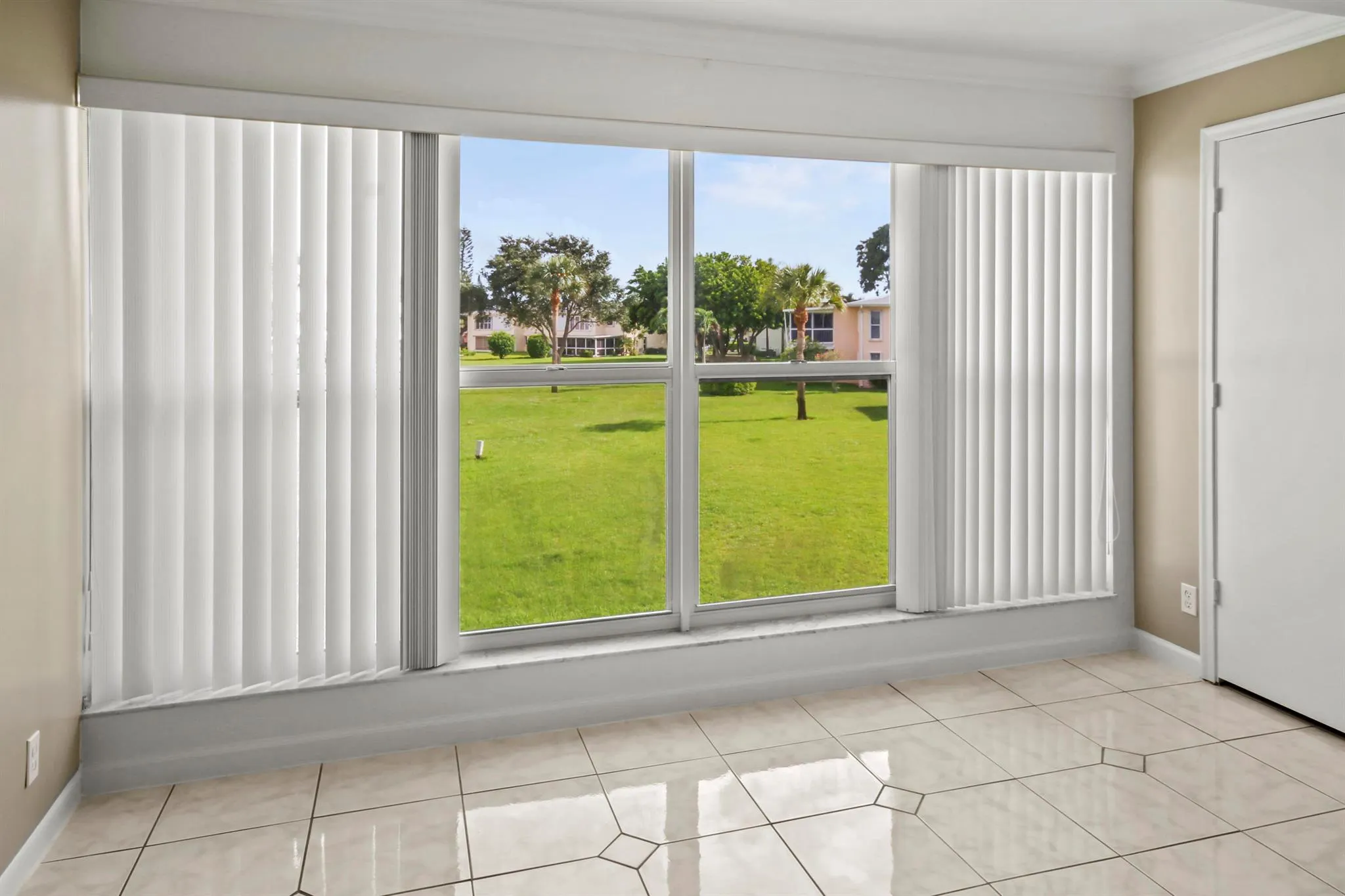 1421 NW 20th 204 Avenue, #204