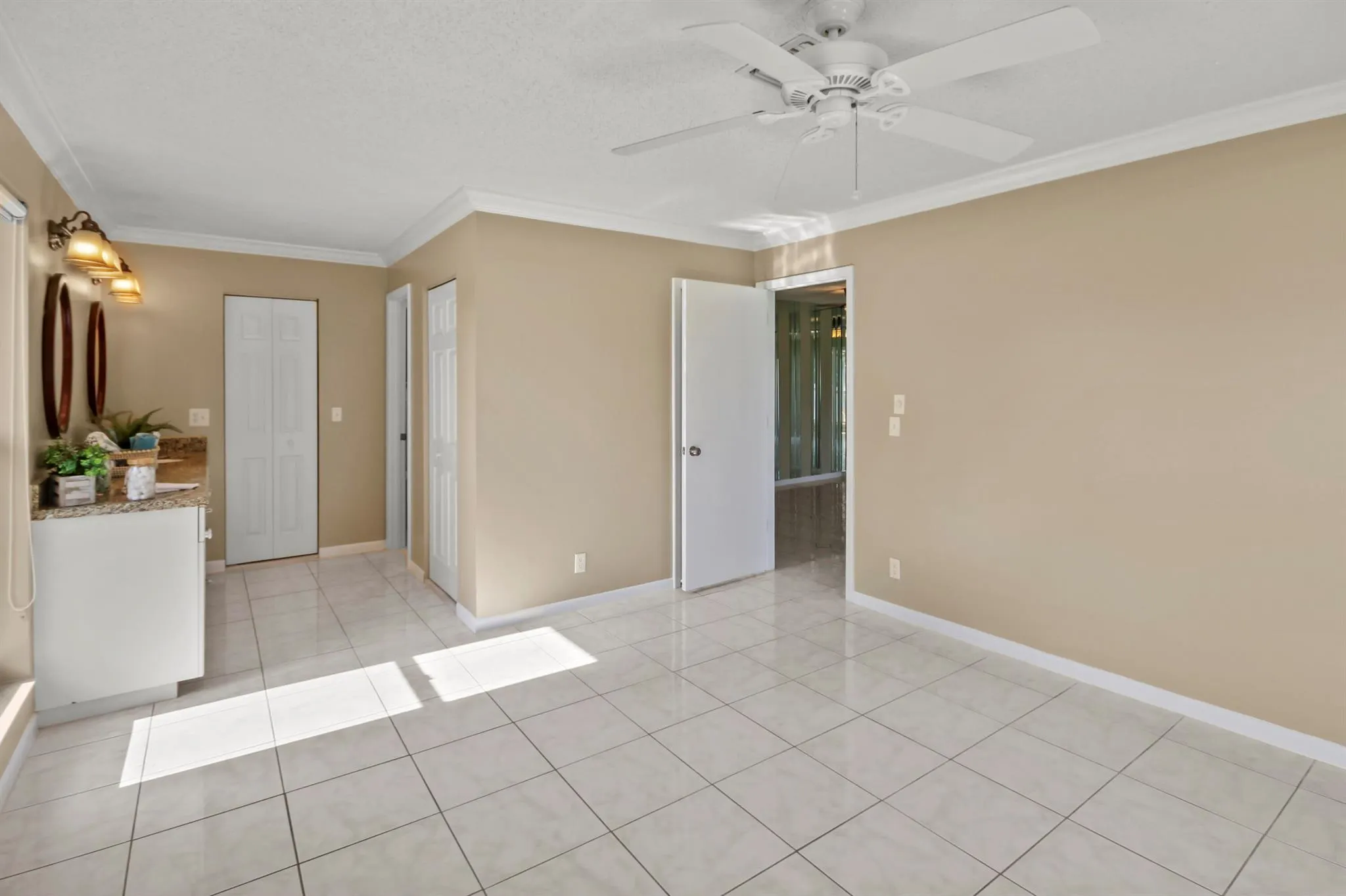 1421 NW 20th 204 Avenue, #204