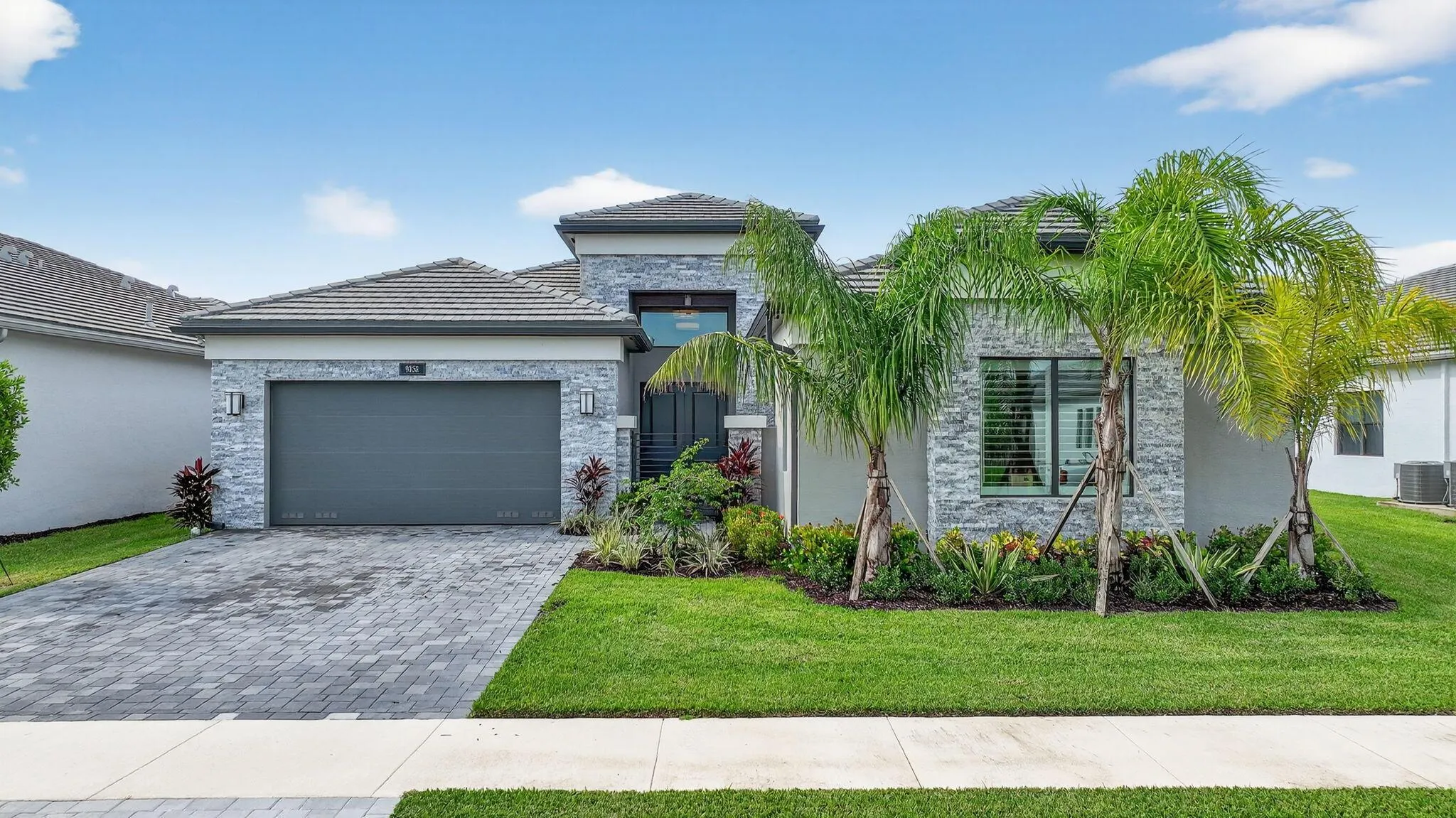 9858 Lilac Fld Way