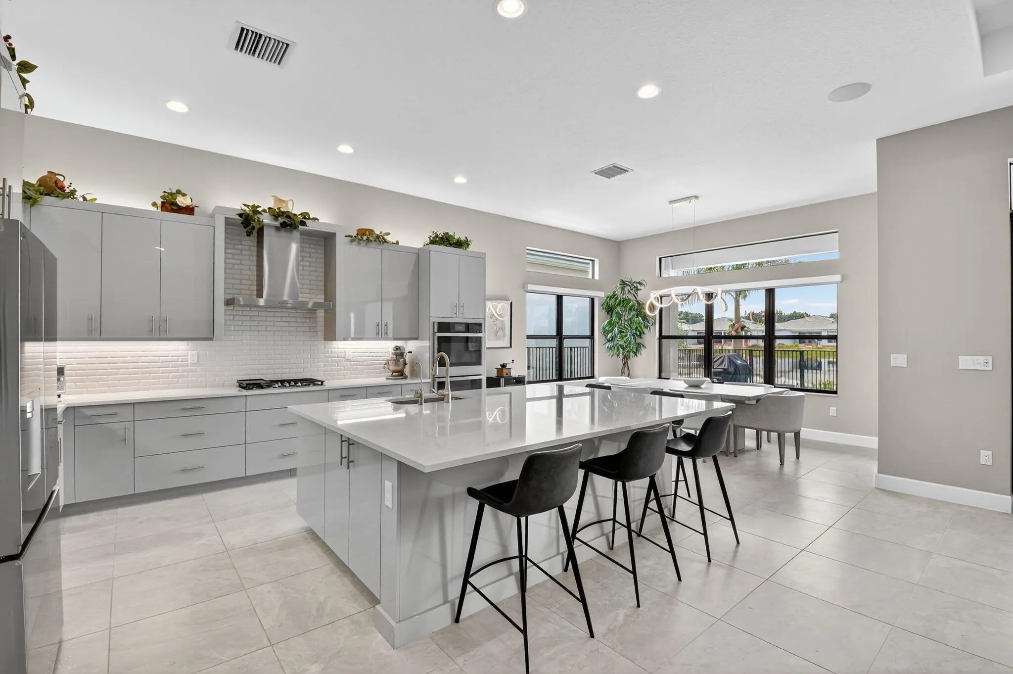 9858 Lilac Fld Way