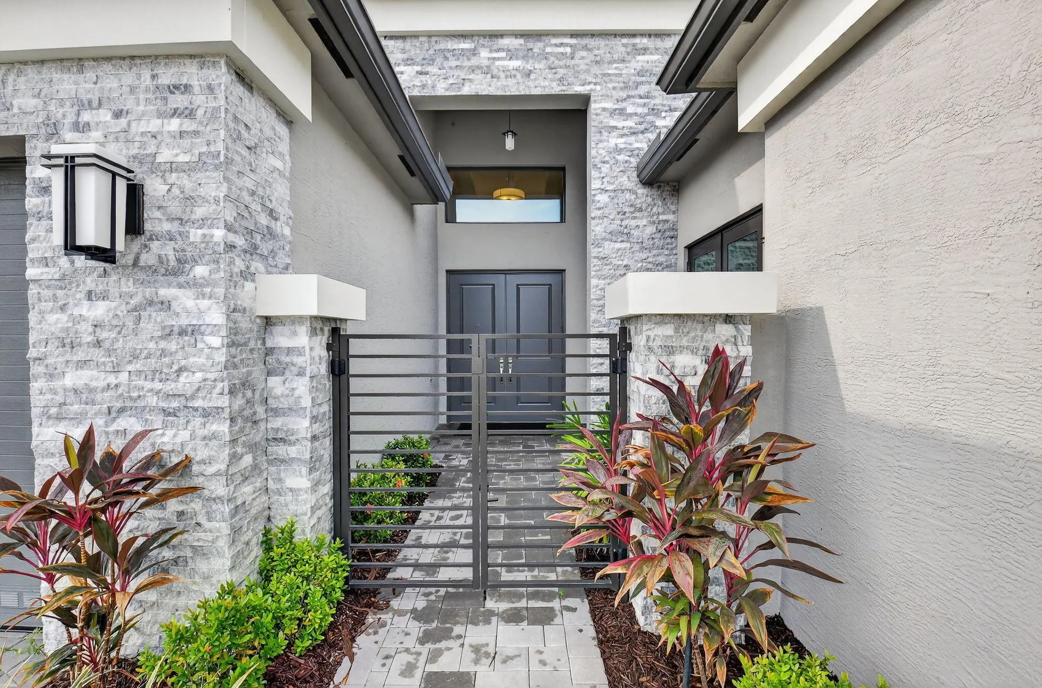9858 Lilac Fld Way