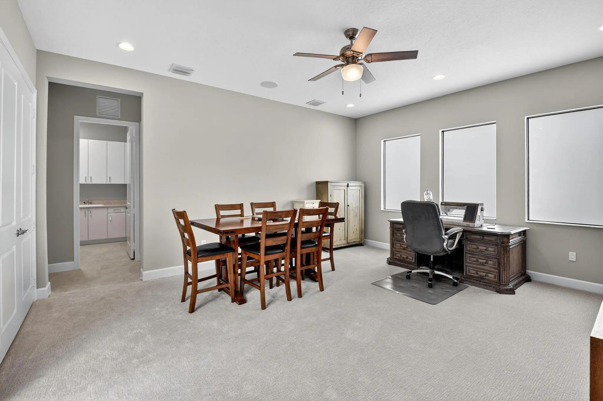 9858 Lilac Fld Way