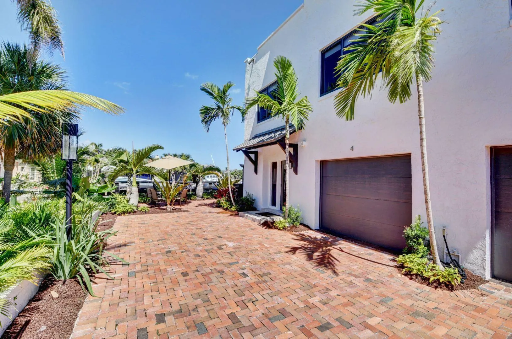1121 Bel Air Drive, #4