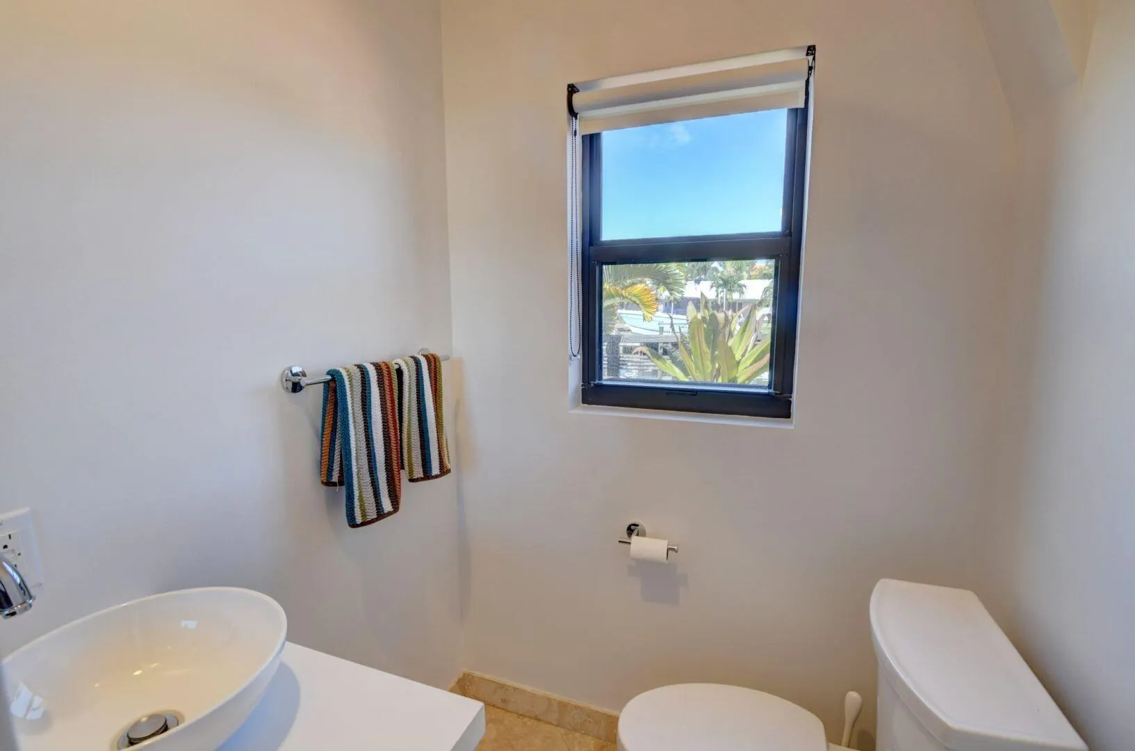 1121 Bel Air Drive, #4