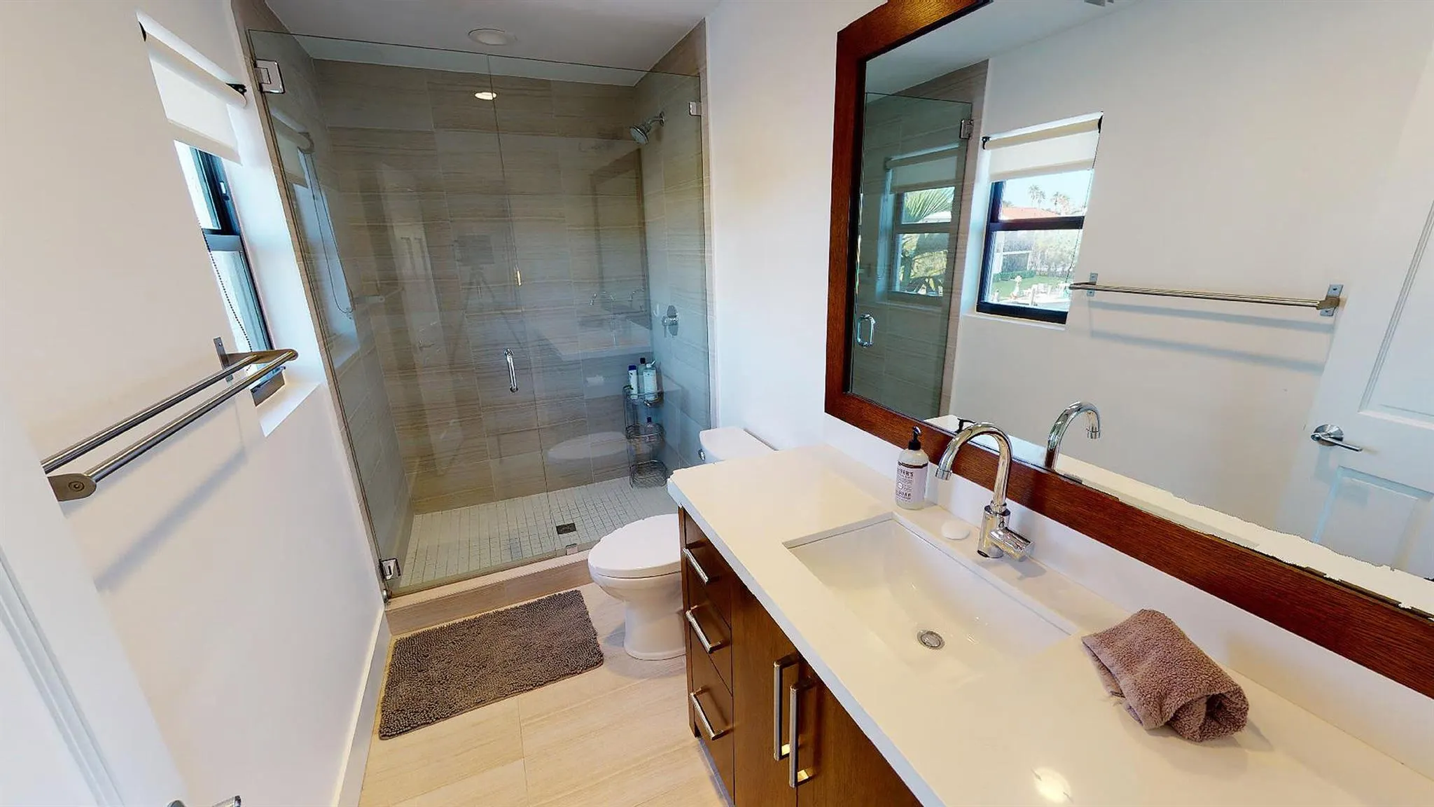 1121 Bel Air Drive, #4