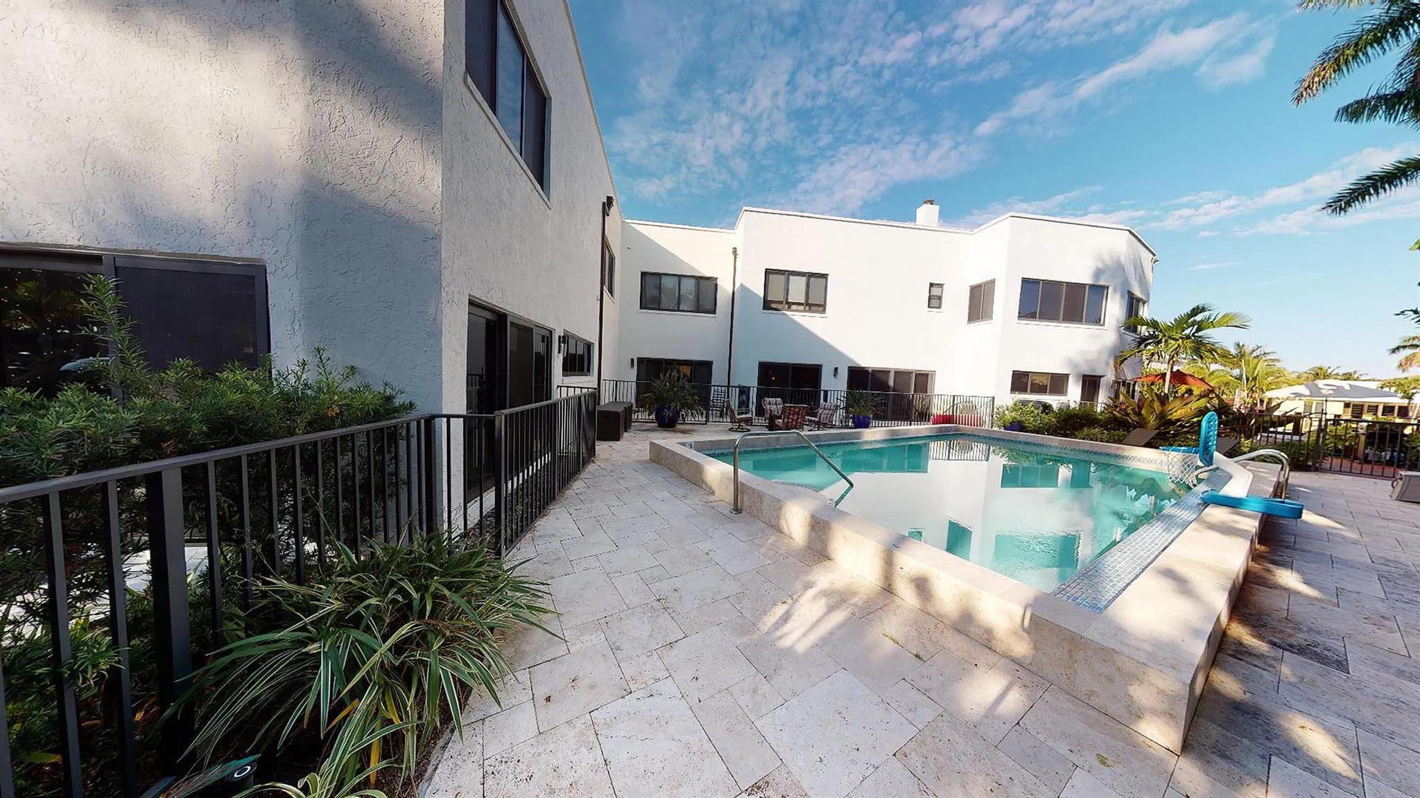 1121 Bel Air Drive, #4
