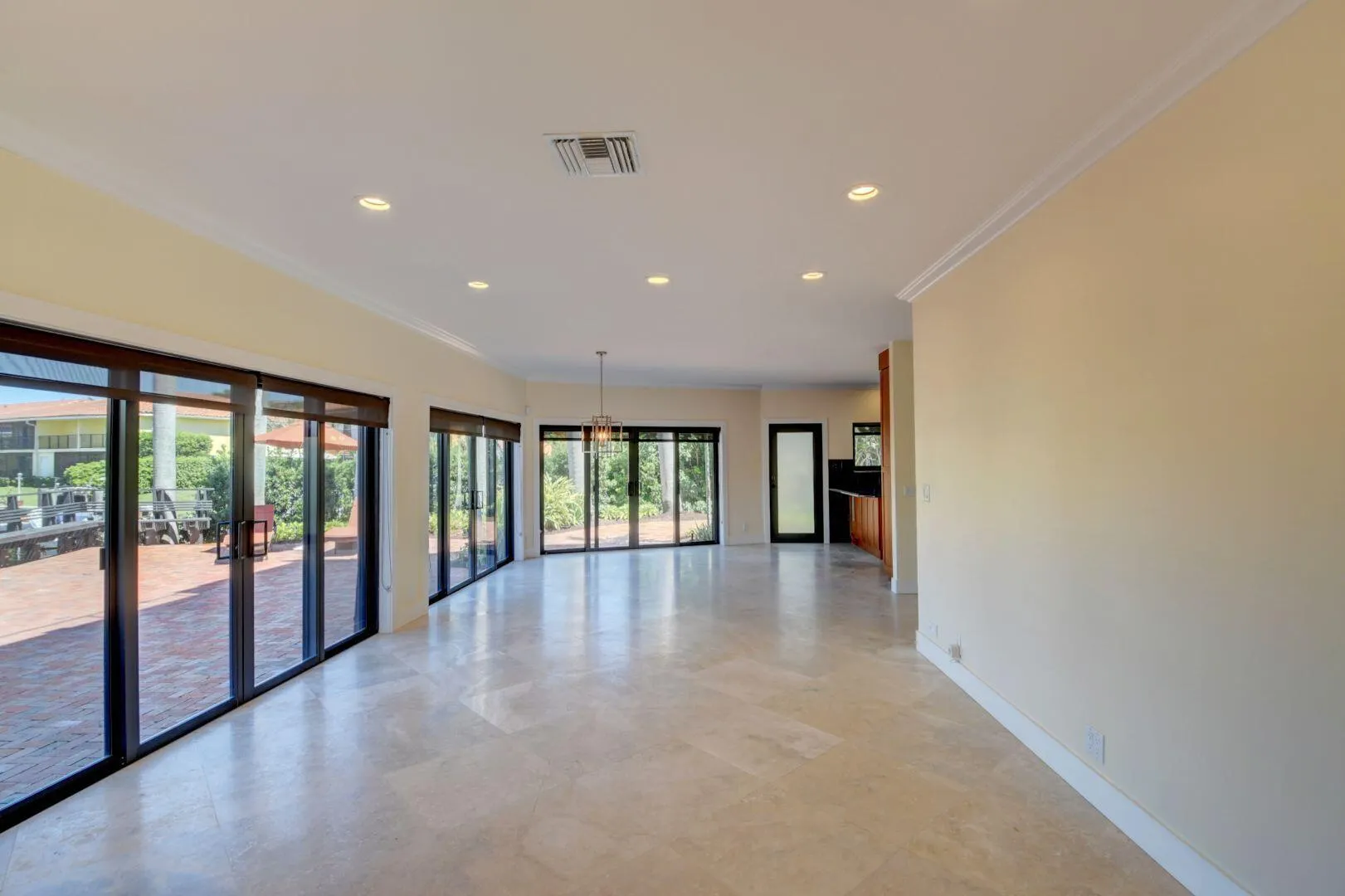 1121 Bel Air Drive, #4