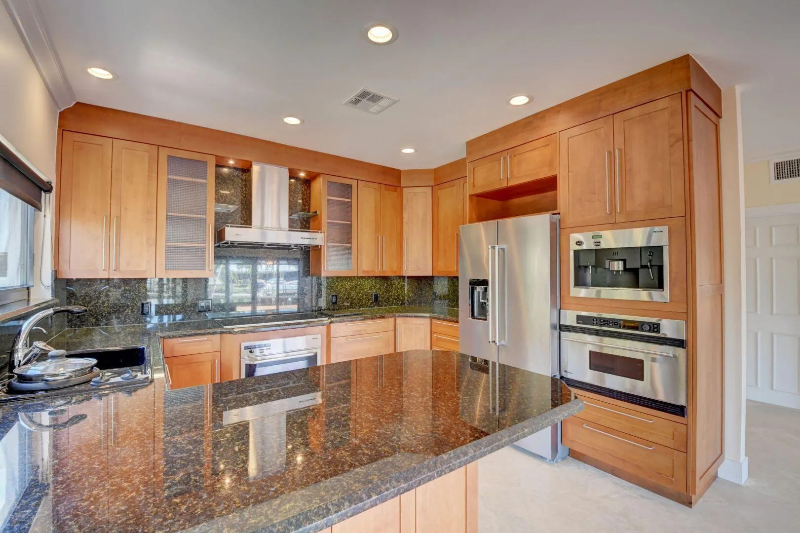 1121 Bel Air Drive, #4