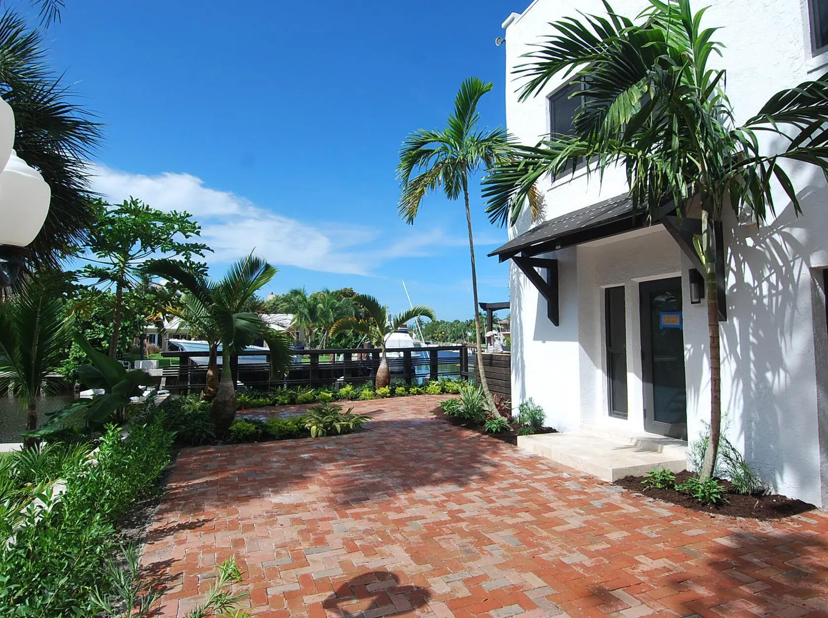 1121 Bel Air Drive, #4