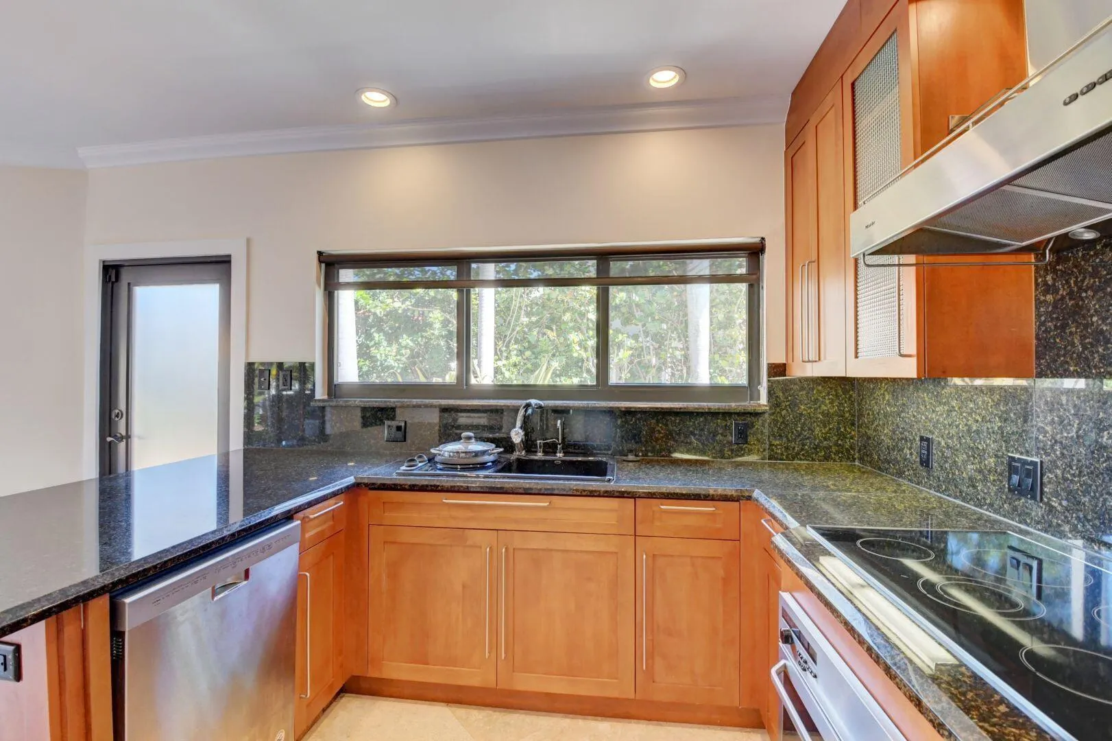 1121 Bel Air Drive, #4
