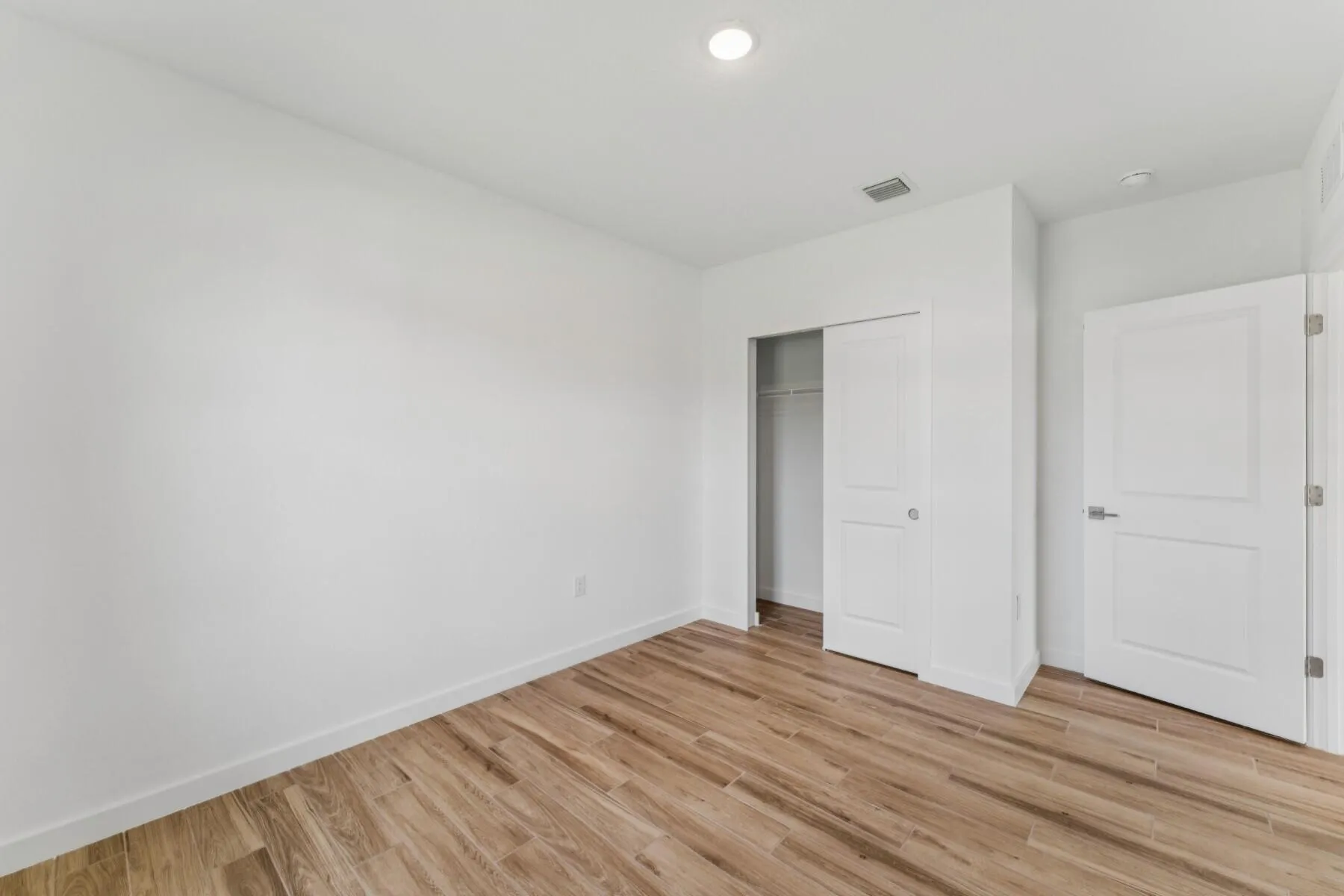 879 SW Tulip Boulevard, #41