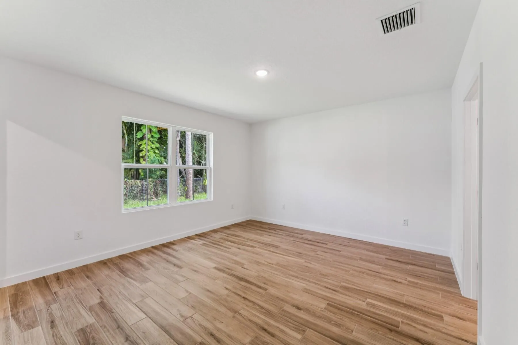 879 SW Tulip Boulevard, #41