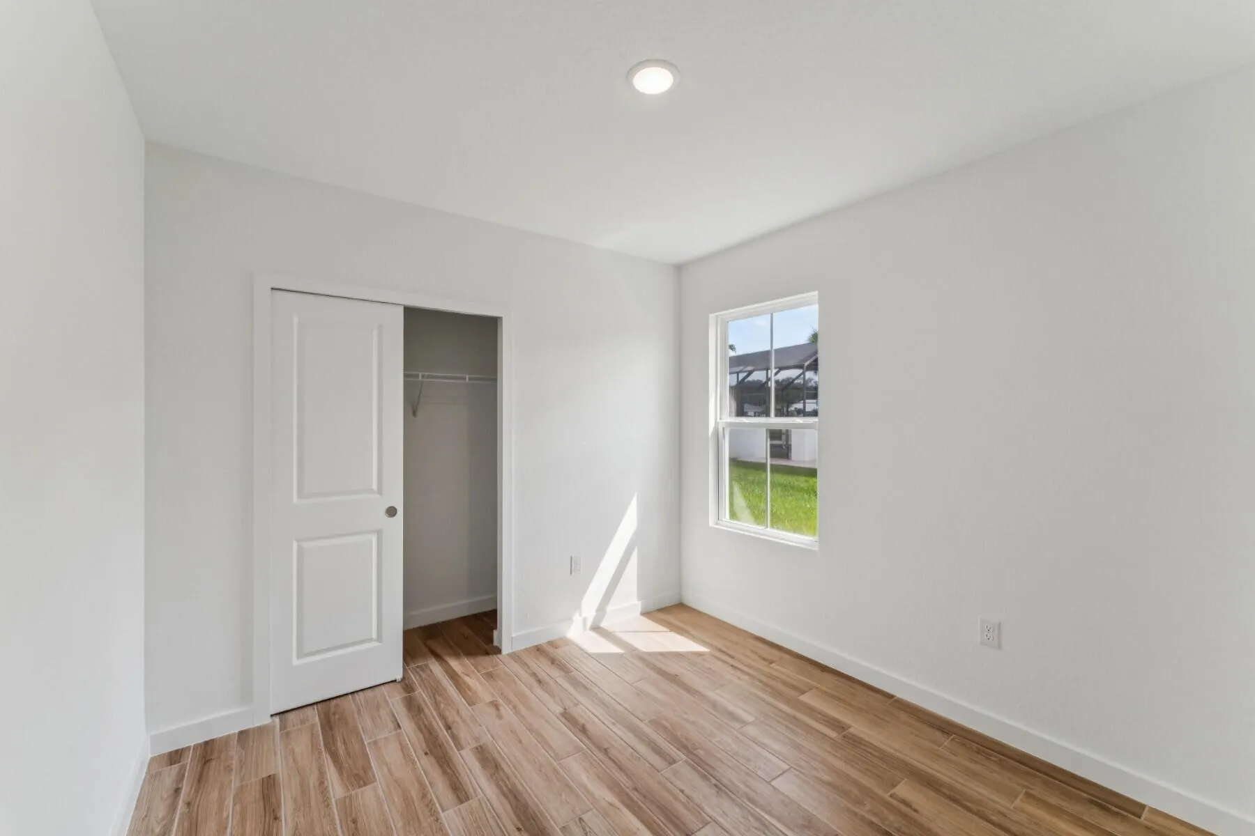 879 SW Tulip Boulevard, #41