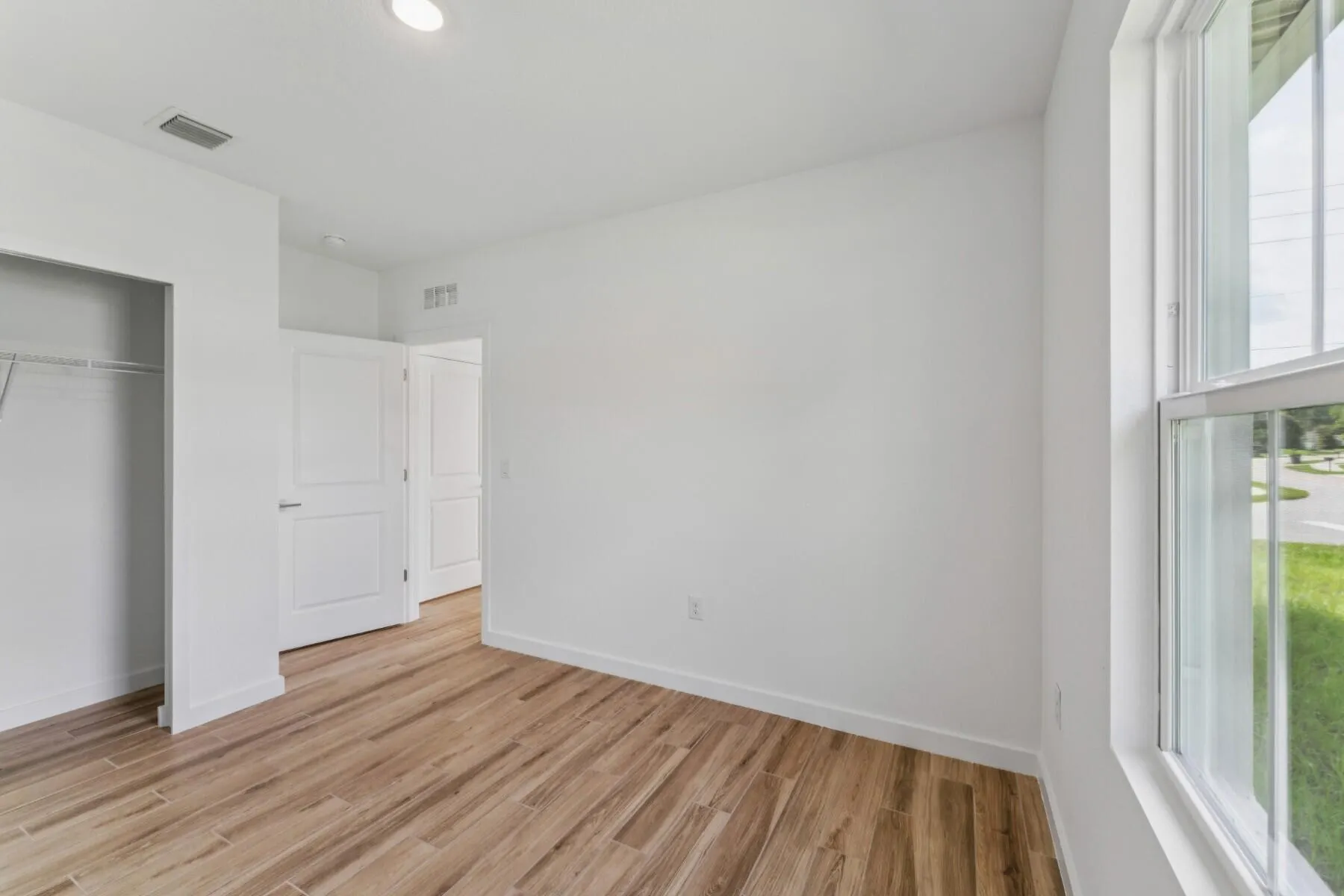 879 SW Tulip Boulevard, #41