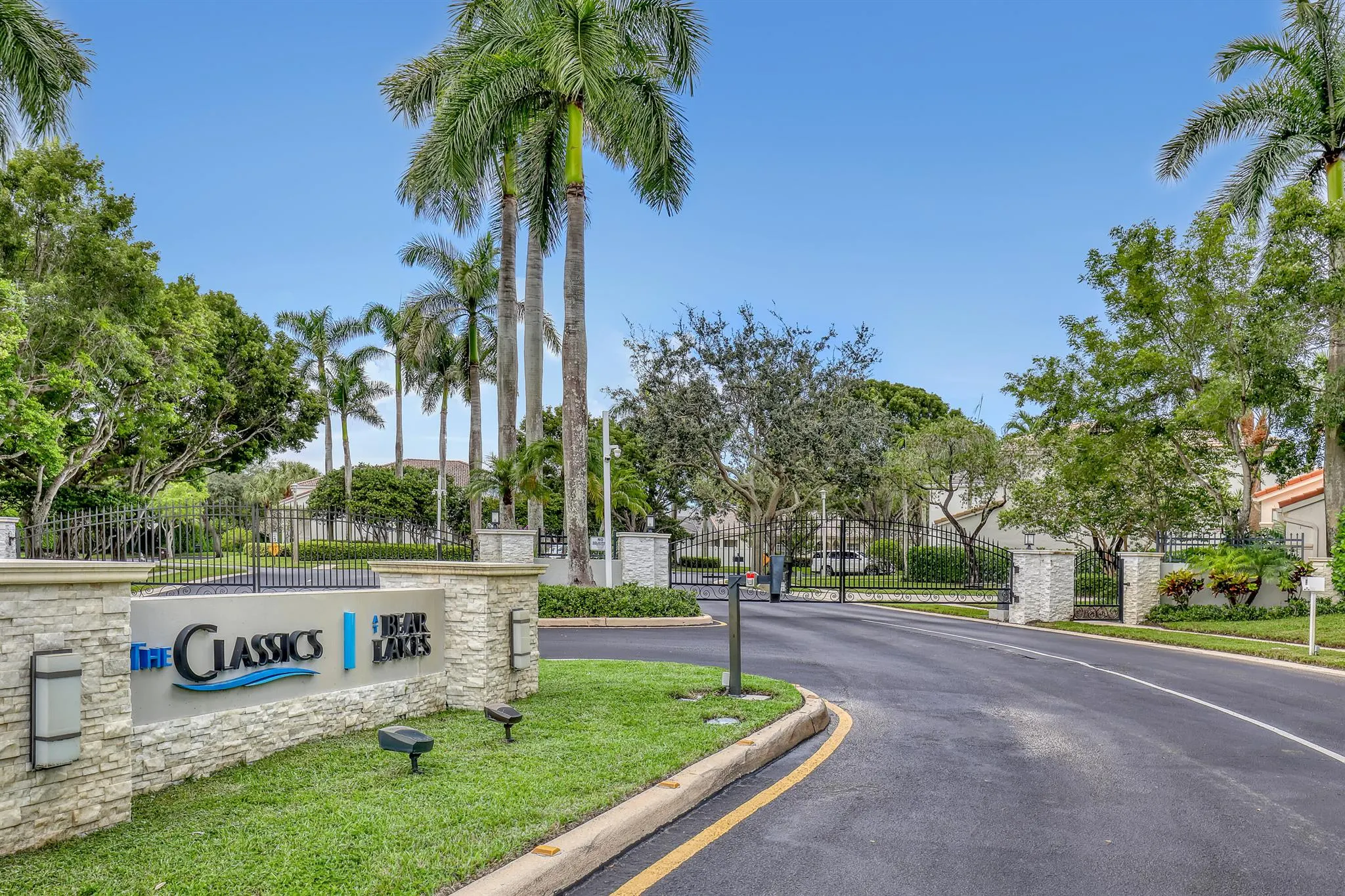 2076 Cezanne Road