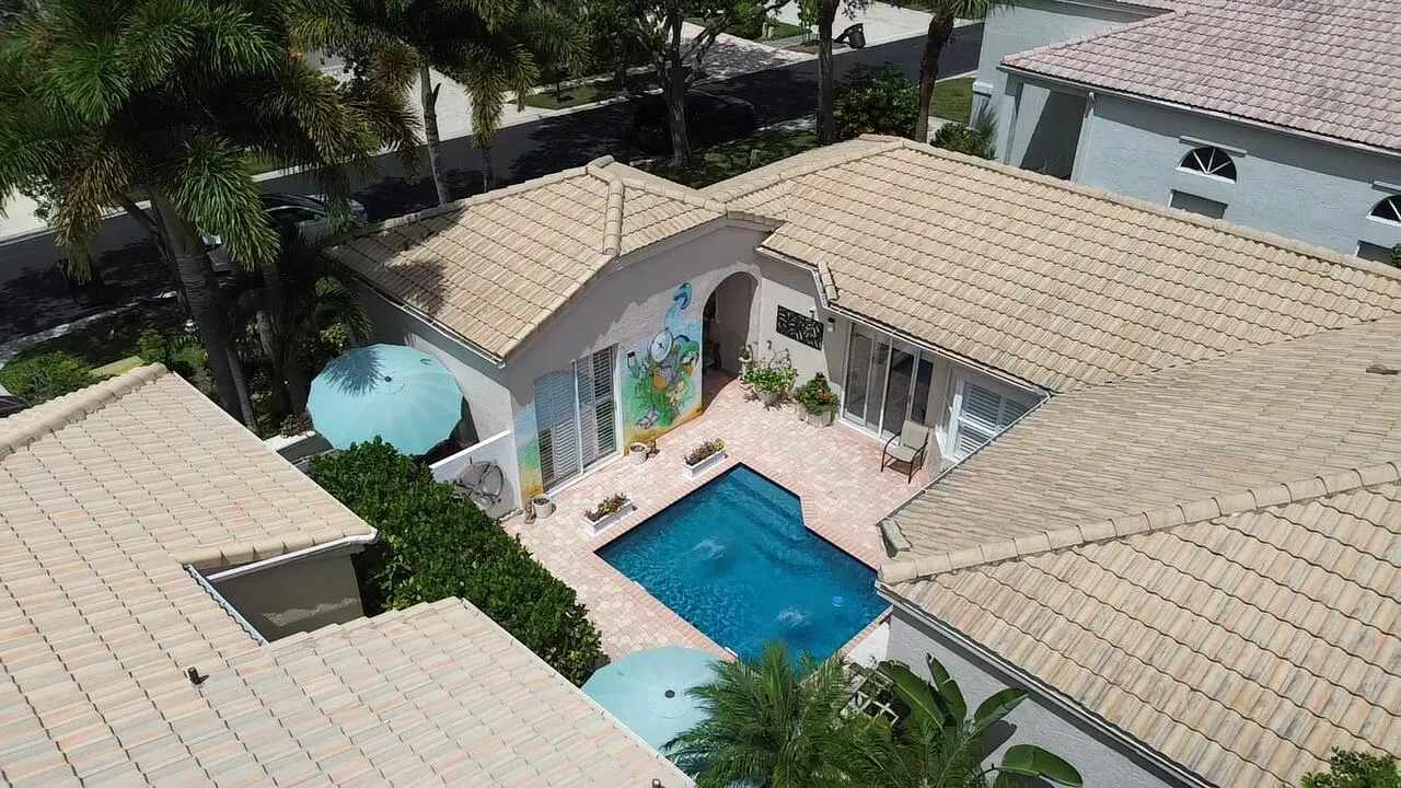 2076 Cezanne Road