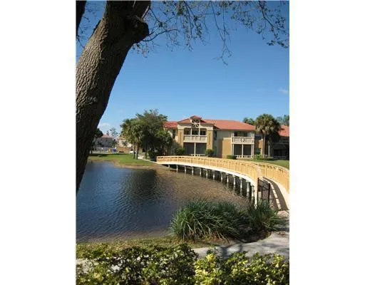 4759 Via Palm Lake, #302