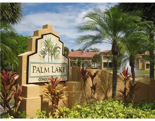 4759 Via Palm Lake, #302