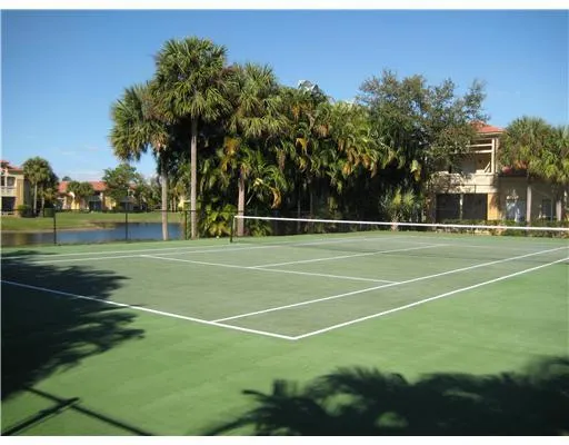 4759 Via Palm Lake, #302