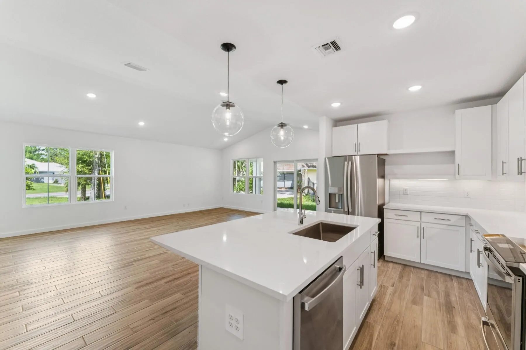 808 SW Trouville Avenue, #47