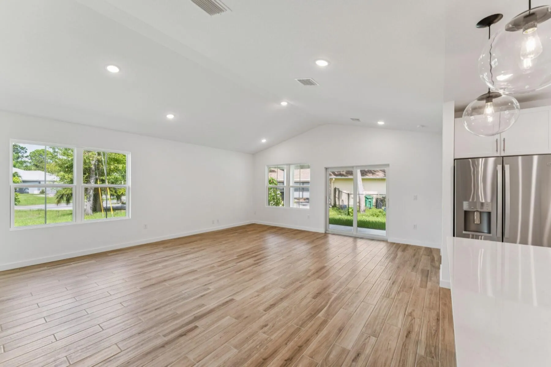 808 SW Trouville Avenue, #47