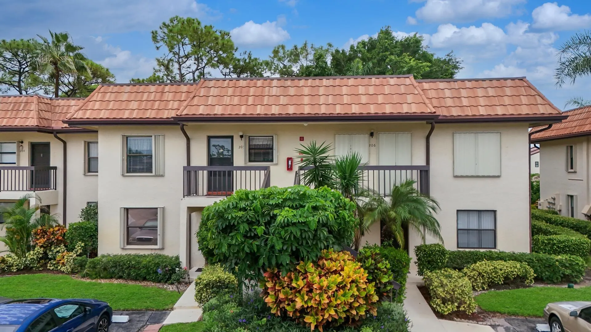 7118 Golf Colony Court, #205
