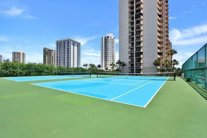 4200 N Ocean Drive, #2-903