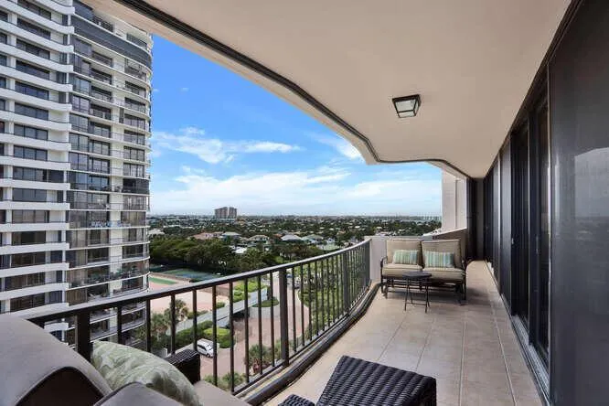 4200 N Ocean Drive, #2-903