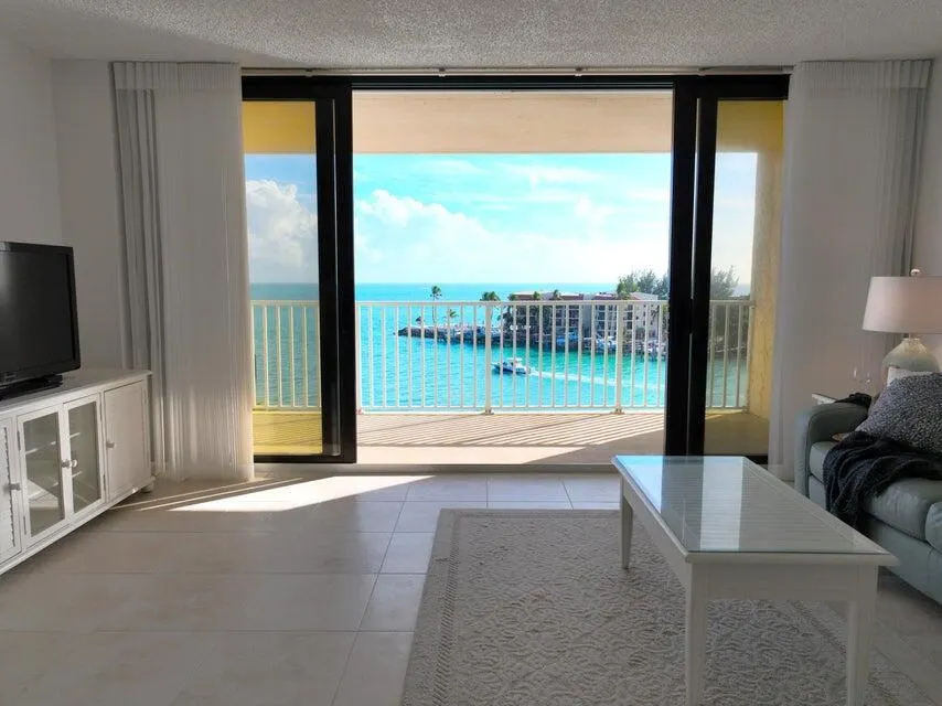 2000 Coco Plum Drive, #601