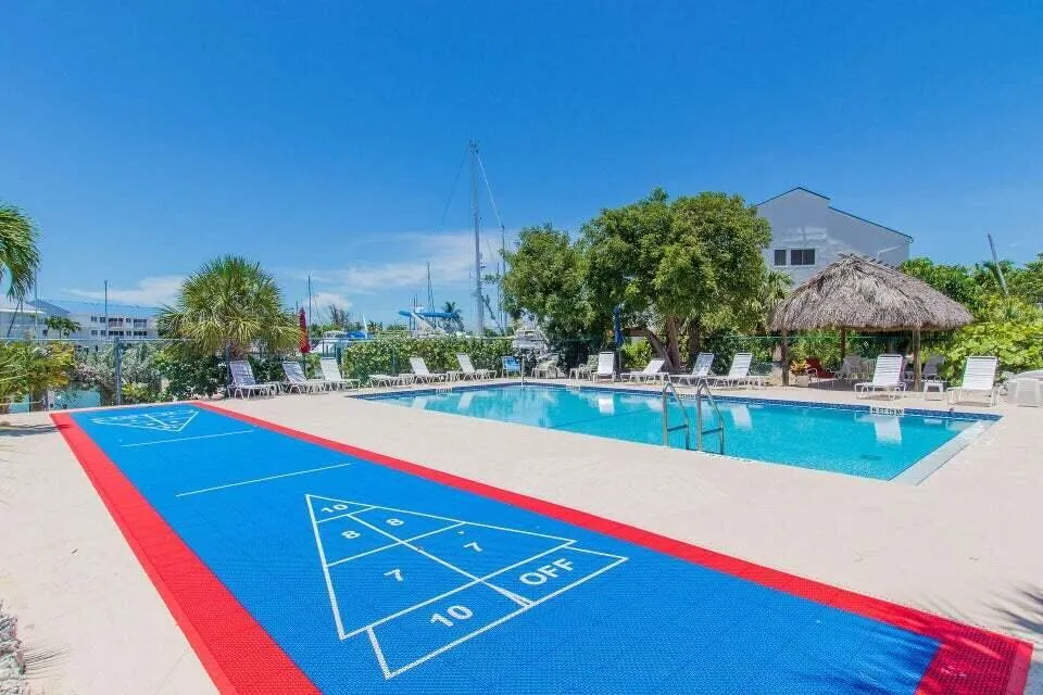 2000 Coco Plum Drive, #601