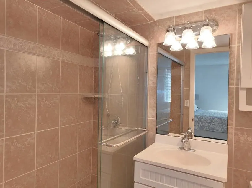 2000 Coco Plum Drive, #601